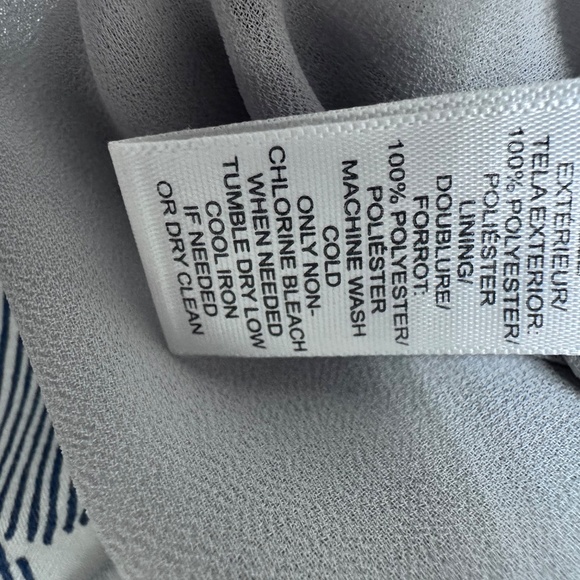 Set of 2 Women’s blouses / Loft @ Ellen Tracy - Picture 10 of 16